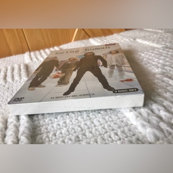 NEW BBC Season 3 Being Human DVD - Picture 3 of 8